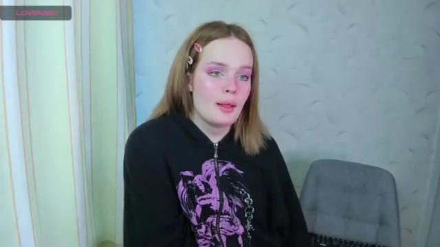 Thumbnail 1, mia_thoatgoal's Stream at Chaturbate, 14 months ago