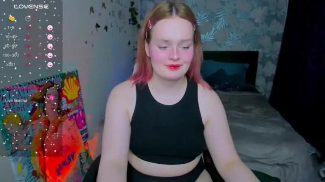 Image 11 of mia_thoatgoal Stream on Chaturbate on 14 months ago