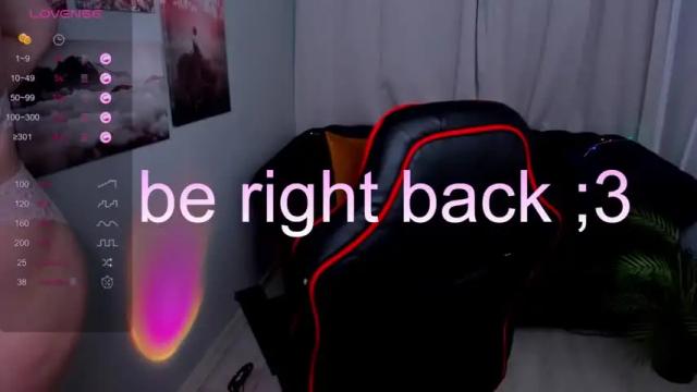Thumbnail 2, mia_thoatgoal's Stream at Chaturbate, 13 months ago
