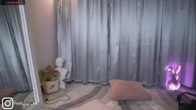 Image 4 of mia_v7 Stream on Chaturbate on 3 months ago