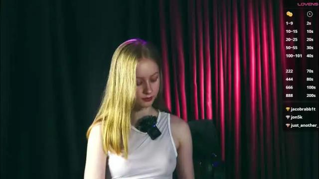 Image 12 of mia_vebes Stream on Chaturbate on 3 months ago