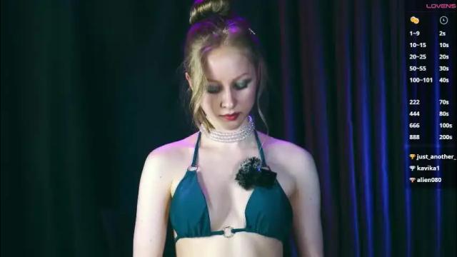 Image 11 of mia_vebes Stream on Chaturbate on 3 months ago