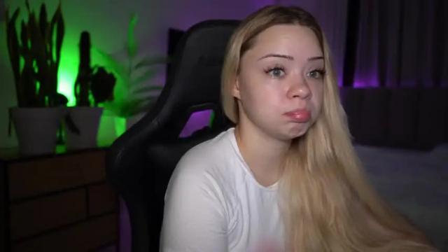 Thumbnail 2, mia_vixen_'s Stream at Chaturbate, 13 months ago