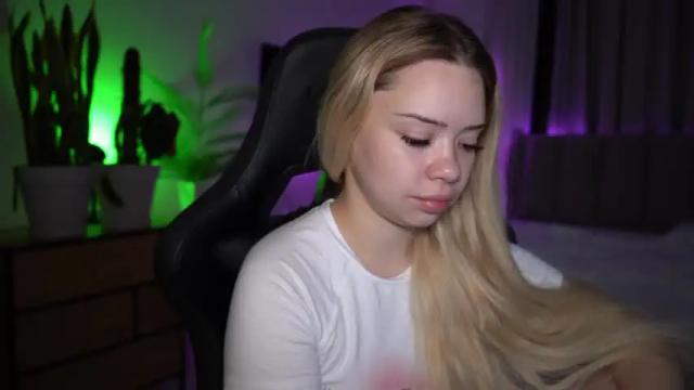 Thumbnail 3, mia_vixen_'s Stream at Chaturbate, 13 months ago
