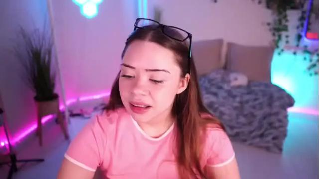 Image 6 of mia_vixen_ Stream on Chaturbate on 1 month ago