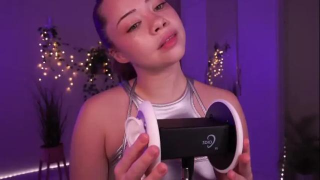Image 10 of mia_vixen_ Stream on Chaturbate on 17 days ago