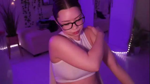 Image 3 of mia_vixen_ Stream on Chaturbate on 11 days ago