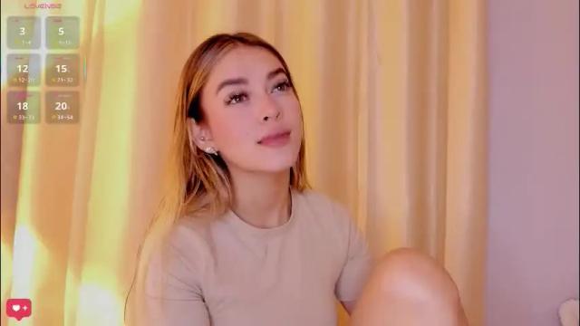 Image 3 of mia_white11 Stream on Chaturbate on 1 month ago