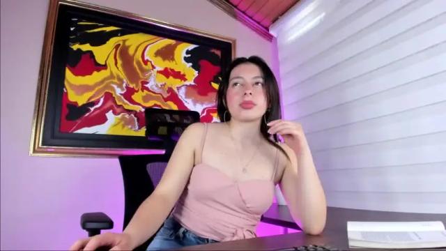 Image 4 of mia_wils24 Stream on Chaturbate on 18 months ago