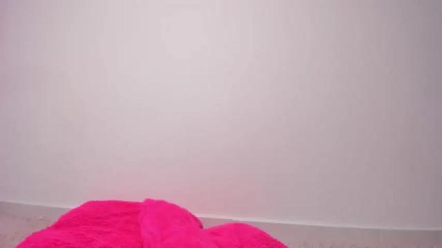 Image 12 of mia_xxx__ Stream on Chaturbate on 14 months ago