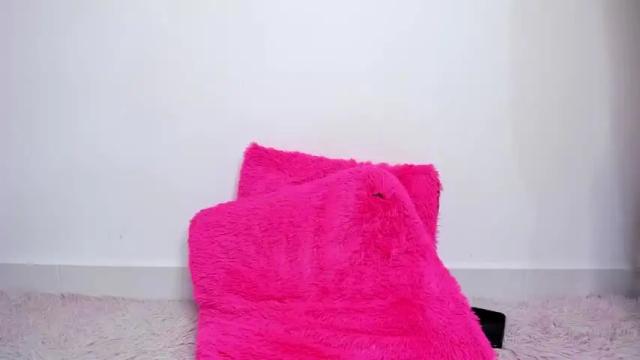 Image 3 of mia_xxx__ Stream on Chaturbate on 13 months ago