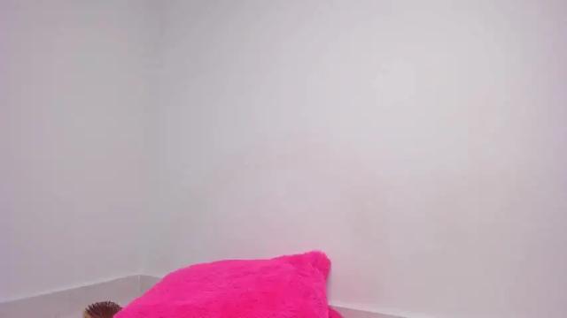 Image 8 of mia_xxx__ Stream on Chaturbate on 13 months ago