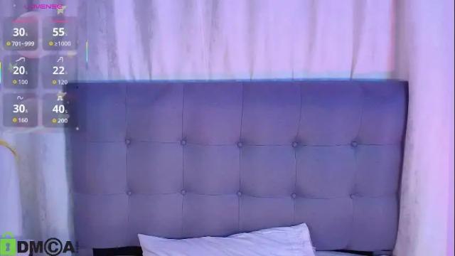 Image 3 of mia_zt_ Stream on Chaturbate on 1 month ago