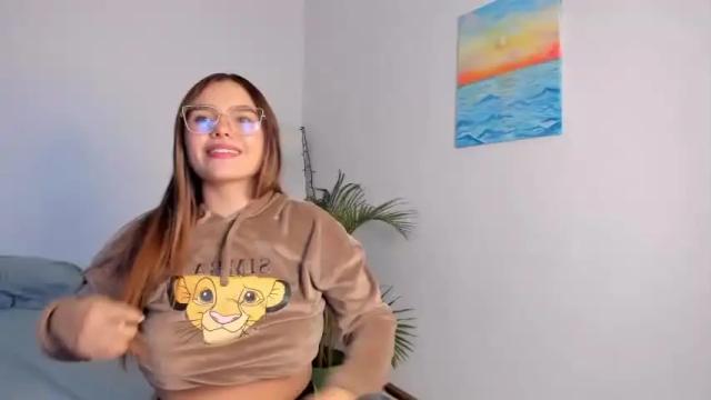 Image 3 of miaa__rosee Stream on Chaturbate on 17 months ago