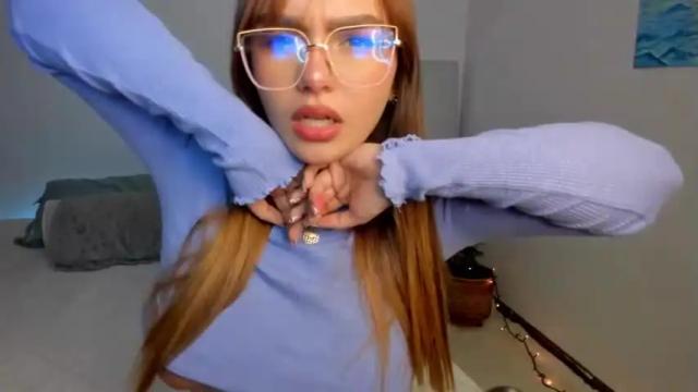 Image 2 of miaa__rosee Stream on Chaturbate on 17 months ago