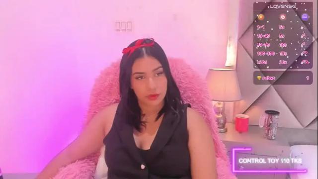 Image 4 of miaa_cameron1 Stream on Chaturbate on 28 days ago