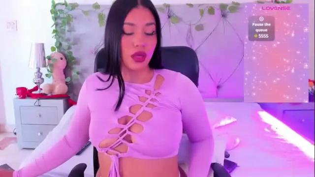 Thumbnail 1, miaa_cameron1's Stream at Chaturbate, 7 months ago