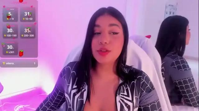 Image 3 of miaa_cameron1 Stream on Chaturbate on 6 months ago