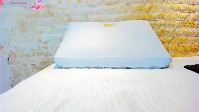 Image 8 of miaa_roldan Stream on Chaturbate on 2 months ago