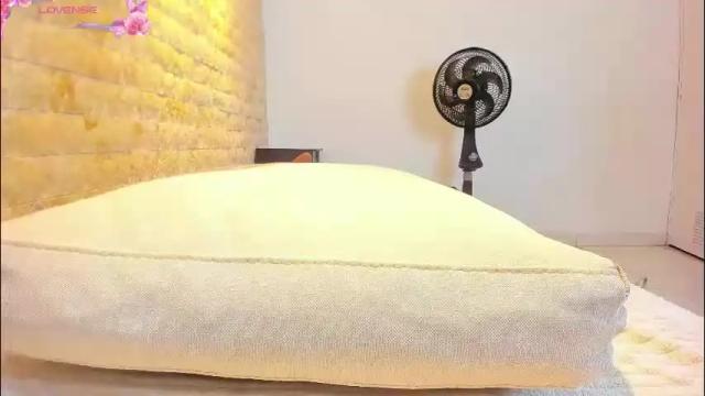 Image 12 of miaa_roldan Stream on Chaturbate on 1 month ago