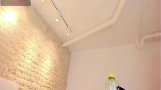 Image 4 of miaa_roldan Stream on Chaturbate on 1 month ago