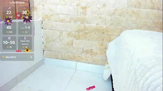 Image 10 of miaa_roldan Stream on Chaturbate on 8 days ago