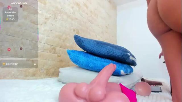 Image 12 of miaa_roldan Stream on Chaturbate on 8 days ago