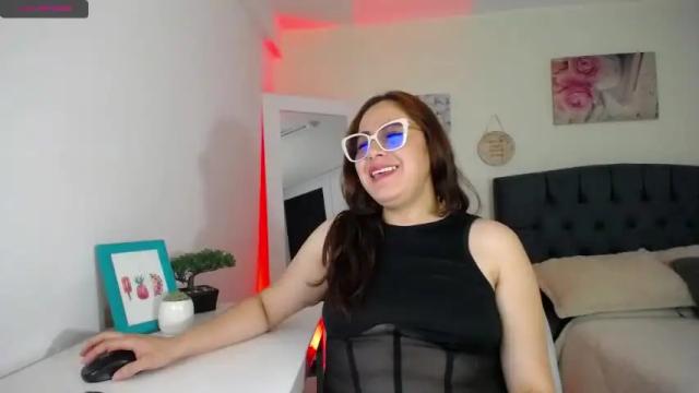 Image 2 of miaa_santos Stream on Chaturbate on 18 months ago