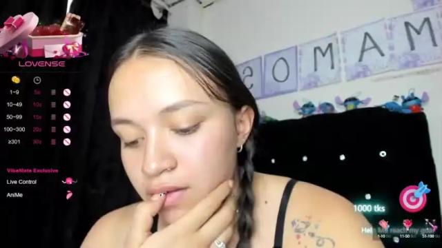 Image 10 of miaaa_17 Stream on Chaturbate on 14 months ago