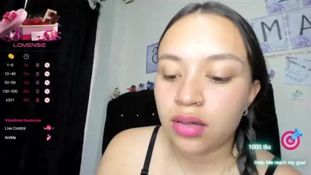Image 12 of miaaa_17 Stream on Chaturbate on 14 months ago