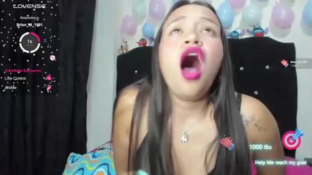 Image 8 of miaaa_17 Stream on Chaturbate on 13 months ago