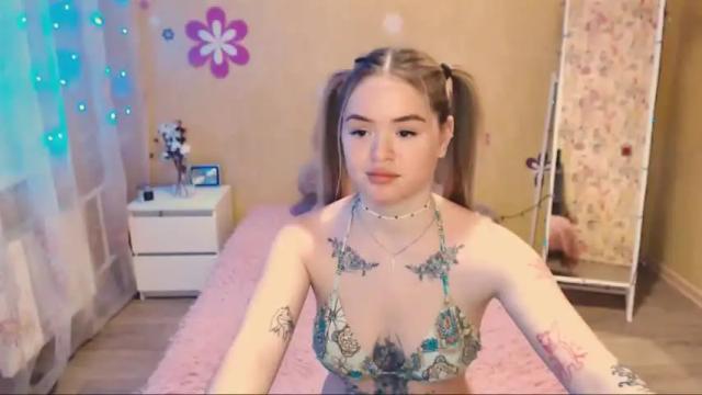 Image 8 of miaacat Stream on Chaturbate on 15 months ago