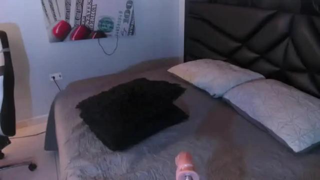 Image 6 of miaamonroe Stream on Chaturbate on 21 months ago