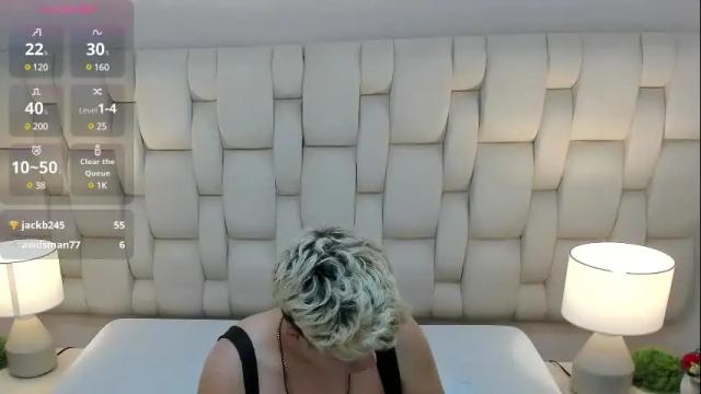 Image 8 of miaandmolly_ Stream on Chaturbate on 7 days ago