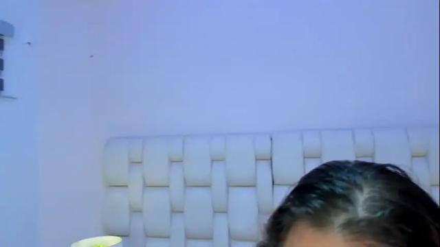 Image 12 of miaandmolly_ Stream on Chaturbate on 21 days ago