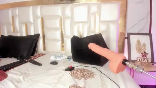Image 10 of miaaxxx_ Stream on Chaturbate on 2 days ago