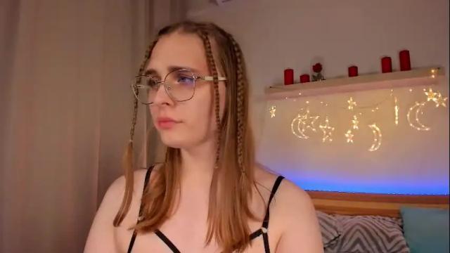 Thumbnail 3, miabond_'s Stream at Chaturbate, 1 month ago