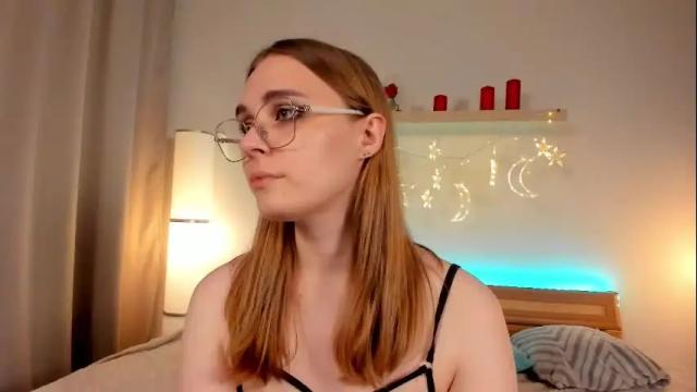 Image 12 of miabond_ Stream on Chaturbate on 13 days ago