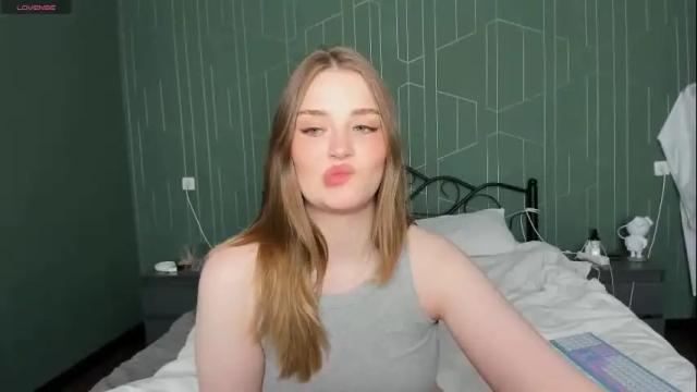 Image 6 of miabrian Stream on Chaturbate on 3 months ago