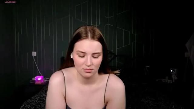 Image 10 of miabrian Stream on Chaturbate on 1 month ago