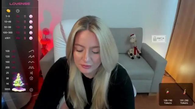 Image 12 of miabrown_21 Stream on Chaturbate on 16 months ago