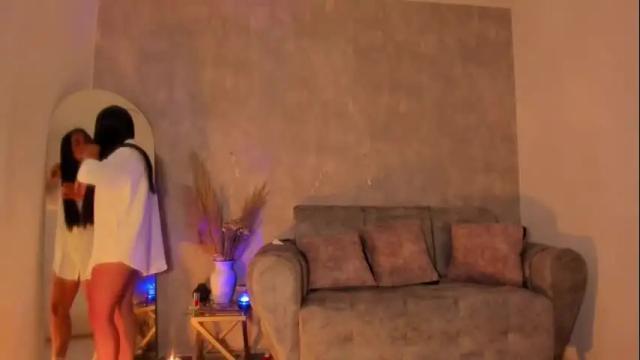 Image 3 of miacoopersx Stream on Chaturbate on 1 month ago