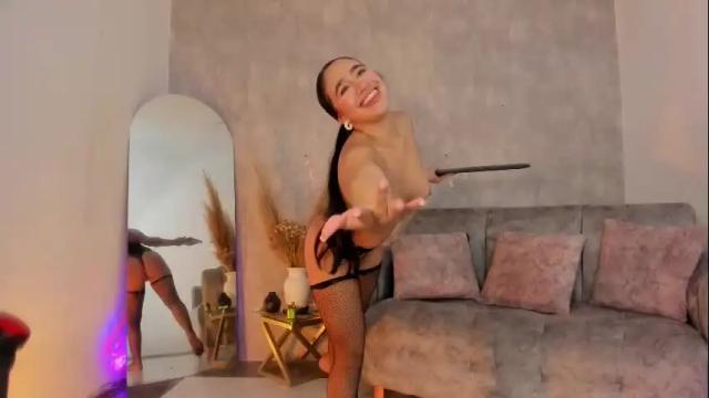 Image 2 of miacoopersx Stream on Chaturbate on 22 days ago