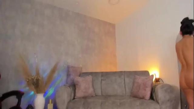 Image 2 of miacoopersx Stream on Chaturbate on 11 hours ago
