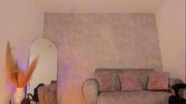 Image 4 of miacoopersx Stream on Chaturbate on 1 month ago