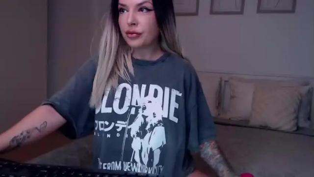 Image 2 of miacute4u Stream on Chaturbate on 20 months ago