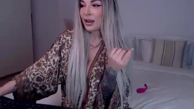 Image 10 of miacute4u Stream on Chaturbate on 16 months ago