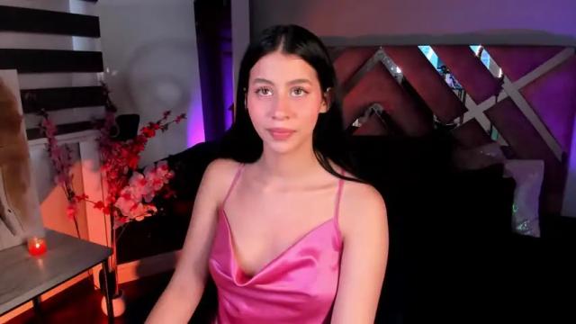 Image 8 of miadaniells Stream on Chaturbate on 17 months ago