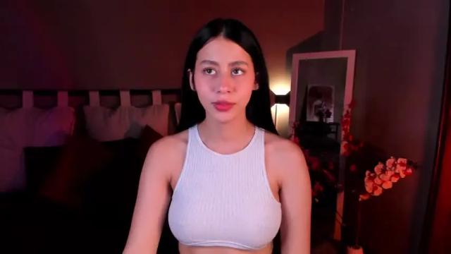 Image 10 of miadaniells Stream on Chaturbate on 16 months ago