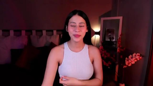 Image 11 of miadaniells Stream on Chaturbate on 16 months ago